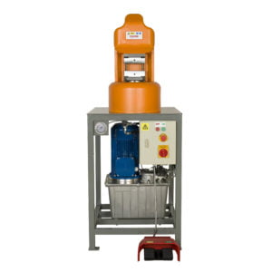 Alternative view of C-frame 125T Press machine Mod B.